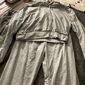 Great gray sweatsuit